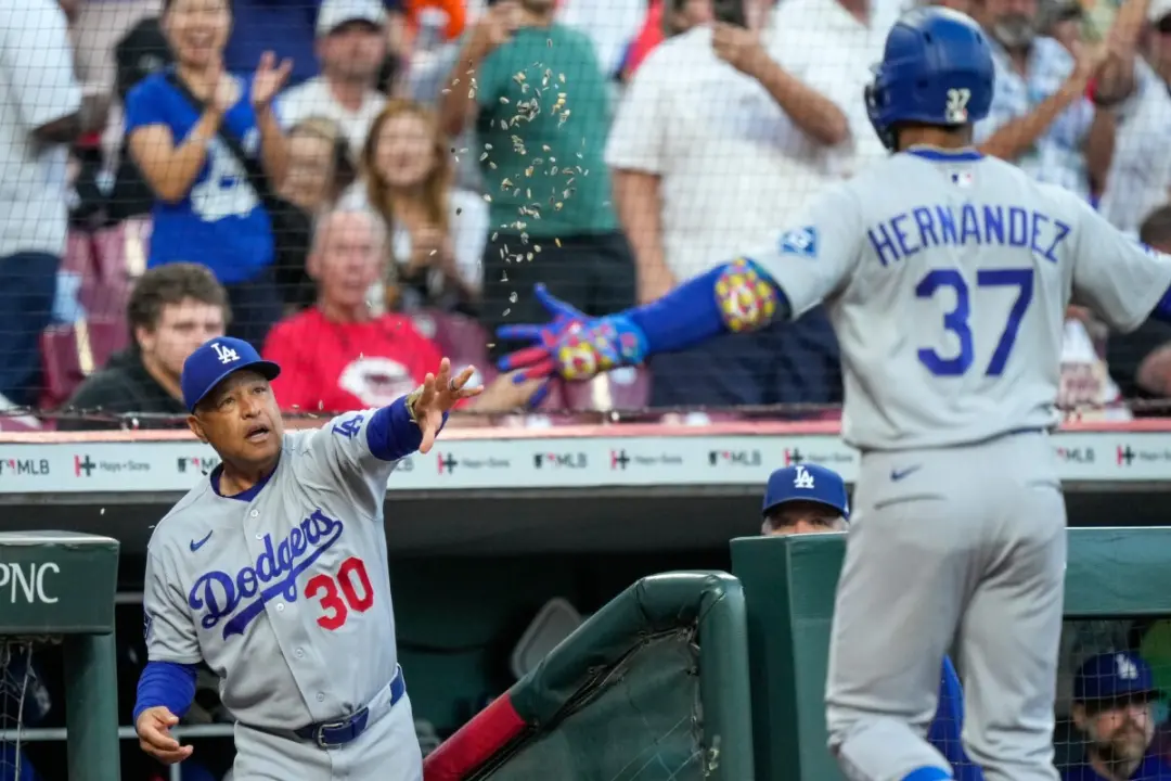 Dodgers a uma vitória na Liga Oeste, com a chance de um bye na pós-temporada muito perto. A equipe tá 3,5 jogos à frent…
