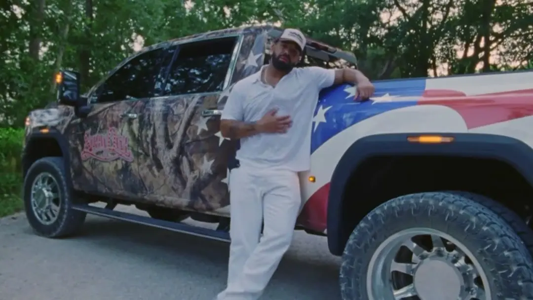 Drake lançou o Fear of Missing Out, uma coleção de videoclipes e músicas novas, com faixas inéditas. Misturar o pop com…
