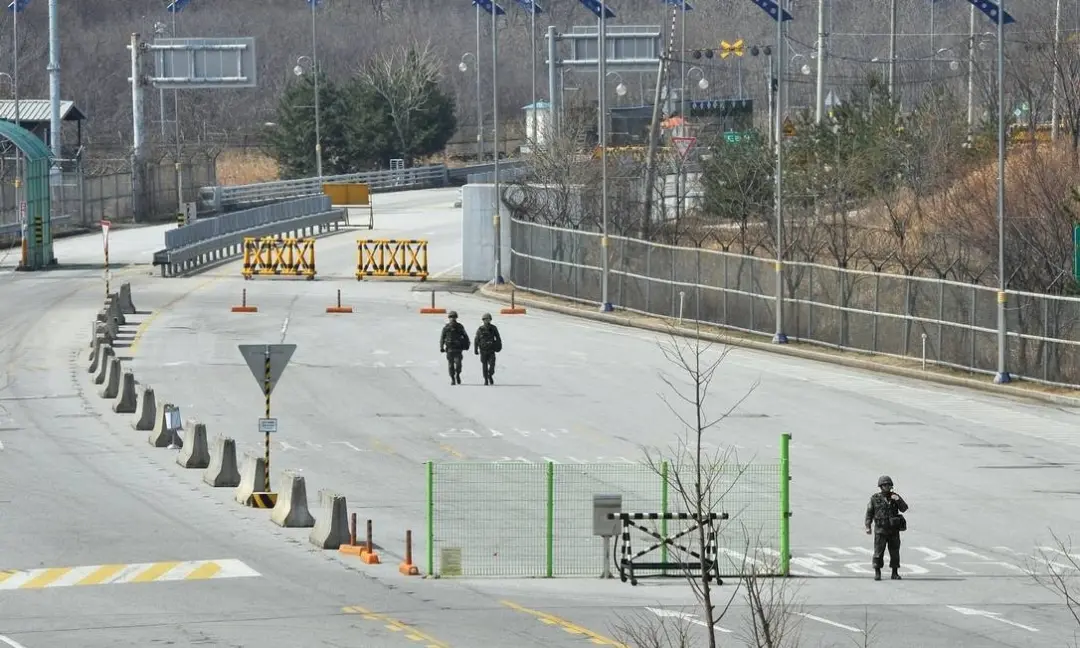 32,5 milhões de dólares a serem pagos por Pyongyang a Seul por explodir escritório em 2020. A primeira indenização do E…
