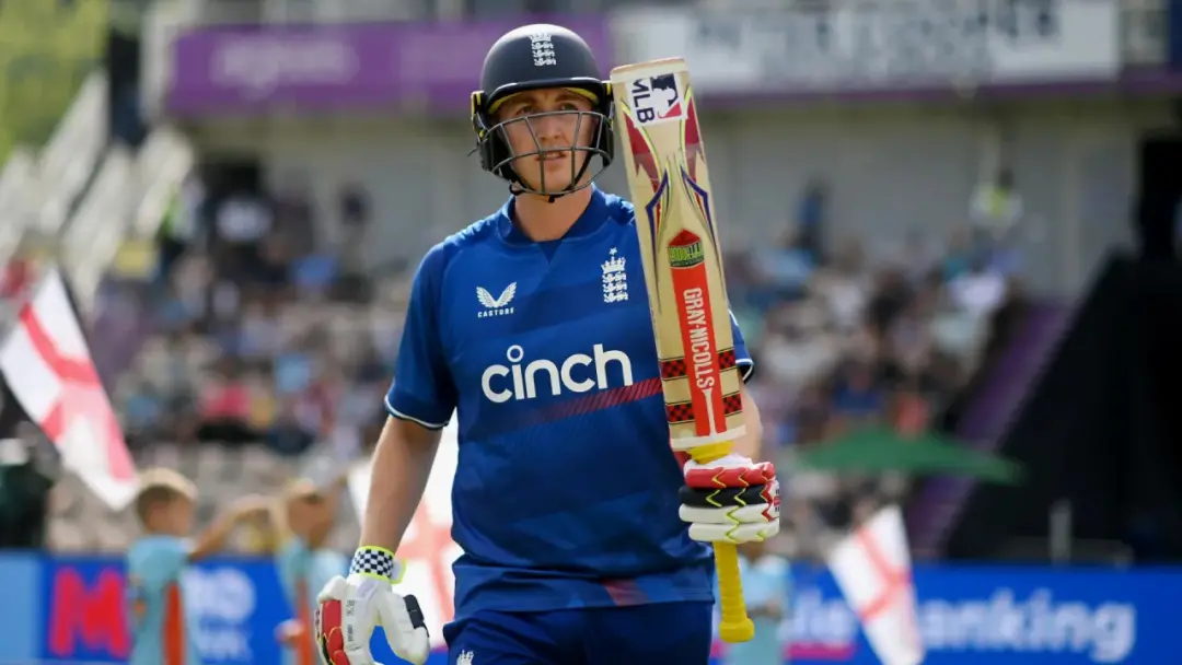Harry Brook bate 114 sem tirar o pé de Sri Lanka em Southampton. Stokes comparou a força dele com Kevin Pietersen, vend…
