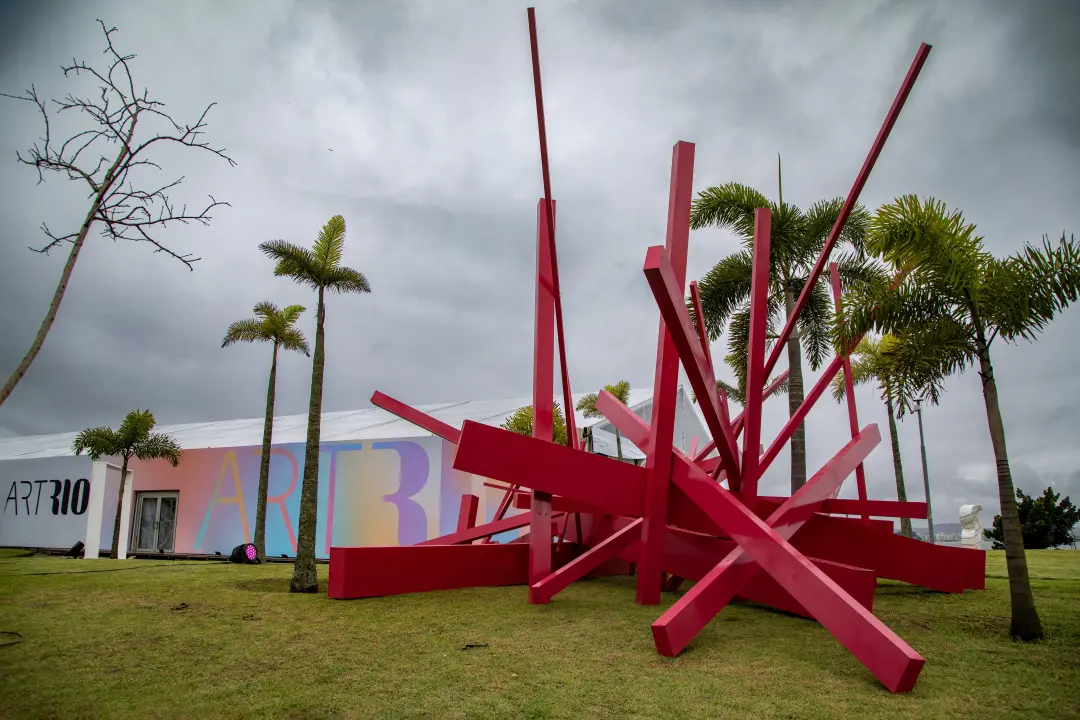 ArtRio estreia na Marina da Glória com 78 galerias e mais de 500 eventos em paralelo à Semana de Arte do Rio. O evento …
