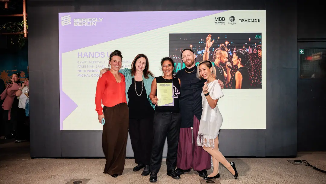 Hands Up, um drama musical com personagens israelense e palestino, venceu o Prêmio de Pitch de Roteiro em Seriesly Berl…