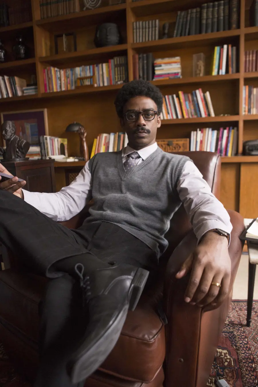 Raphael Logam interpreta Dr. Lights em Overman, filme inspirado nos quadrinhos de Laerte Coutinho, com lançamento previ…
