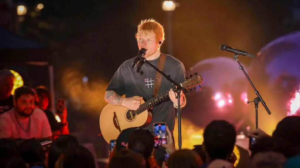Muitos artistas deixaram a turnê de Ed Sheeran na América do Norte e do Sul por solidariedade a Macklemore, que foi ret…