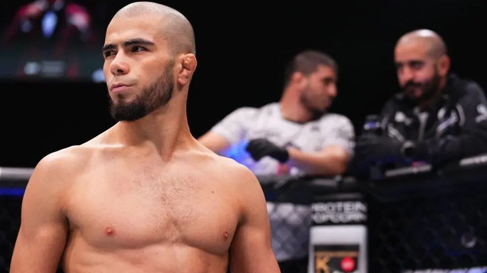 Muhammad Mokaev, após 7 vitórias no UFC, não foi renovado pelo presidente Dana White. Ele diz que seu estilo de luta ta…