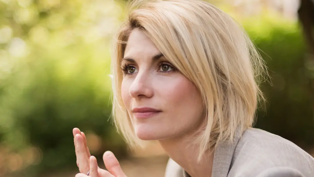 Jodie Whittaker será a advogada de mídia em In Contempt, drama da ITV. É interessante ver a presença de arte e narrativ…