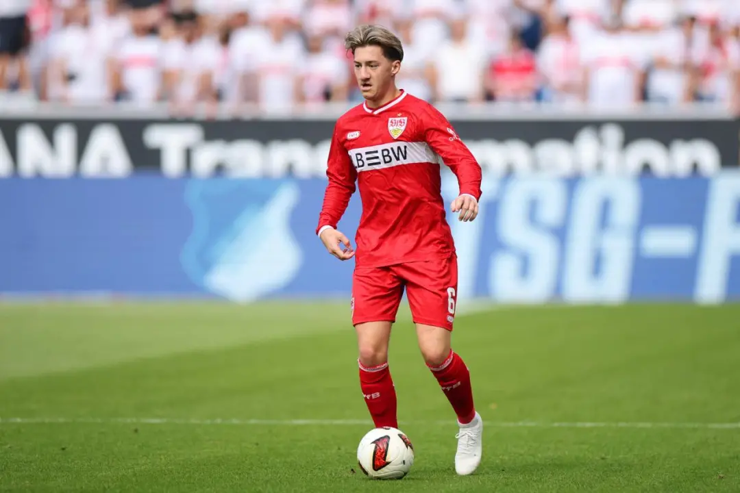 Angelo Stiller recusou a proposta do Bayer Leverkusen, mesmo com a cláusula de 37 milhões de euros. Ele optou por ficar…