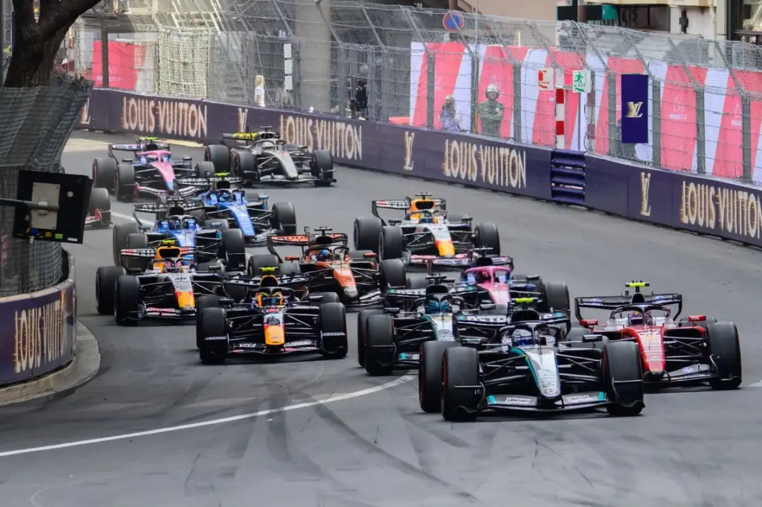 F1 confirmou o calendário de 24 corridas para 2027, com 10 fins de semana de sprint e chegada em Abu Dhabi. Parece que …