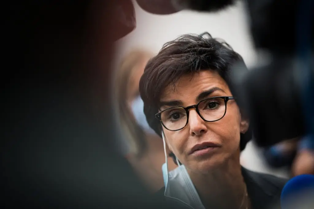 Ex-ministra da Cultura francesa Rachida Dati enfrenta julgamento por suspeita de receber R$ 5,3 milhões da Renault-Niss…