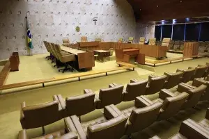 Ministros do STF e pessoas ligadas ao ex-banqueiro Daniel Vorcaro em conversas de WhatsApp podem configurar atuação na …