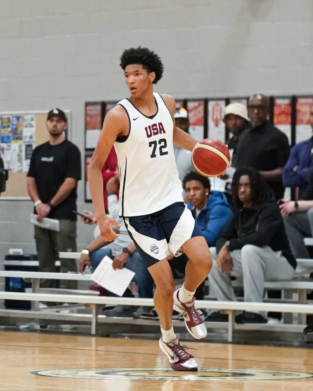 Kentucky conseguiu o primeiro compromisso para a turma de 2027, com o jogador Ryan Hampton, um prospecto quatro estrela…