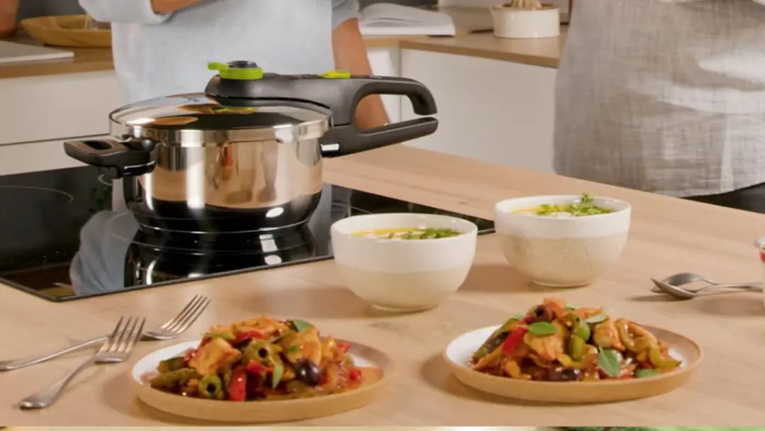 O utensílio de cozinha que cozinha em metade do tempo agora tem 31% de desconto. Gadgets que economizam tempo são ótimo…