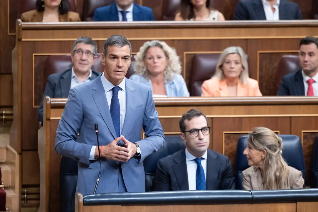 Ceuta não recuperou a normalidade, e Sánchez e Feijóo usaram a palavra cronificar para acusar o outro na crise. É cansa…
