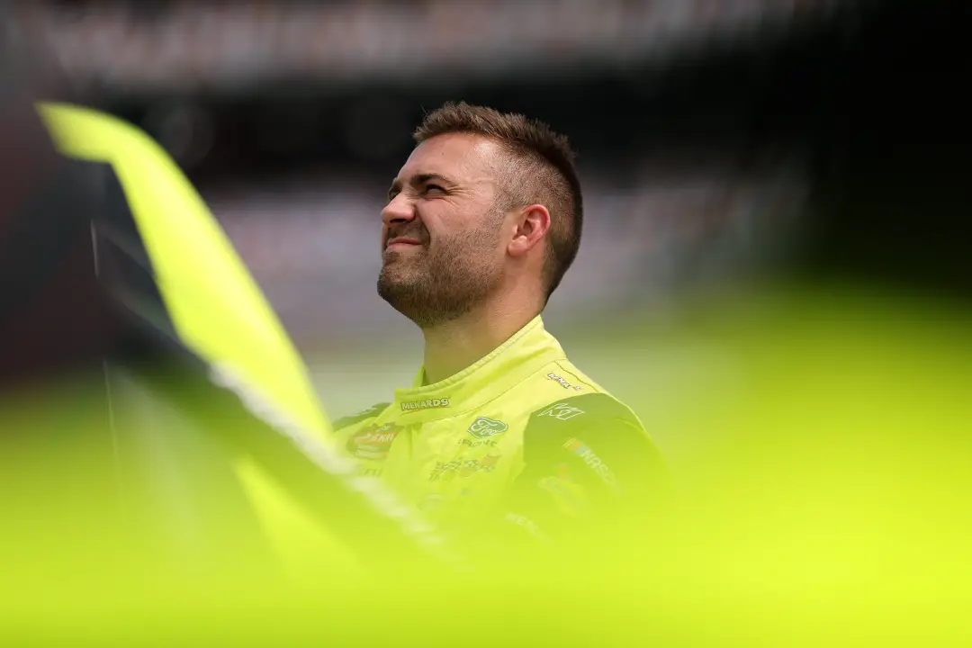 Ty Majeski foca em sobreviver na primeira fase do campeonato de caminhões NASCAR, apesar de não ter vencido desde o tít…