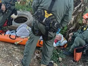 Eldorado, interior de SP, viu um resgate policial de um homem de 100 anos ilhado pela chuva. É uma situação que mostra …