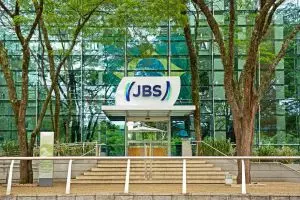 JBS e Viva Holding uniram operações de couros, ficando cada uma com 50% da nova empresa. Essa união traz mais estrutura…