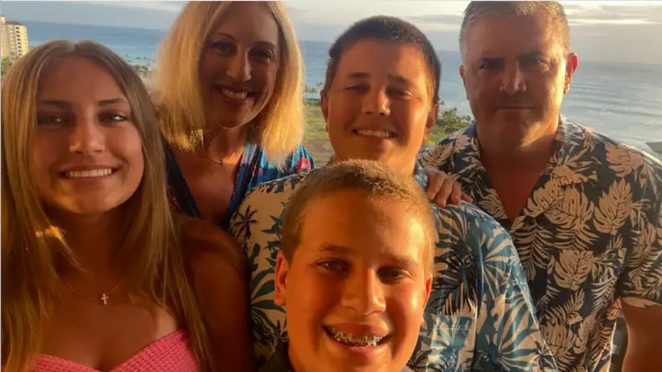 Seis crianças em Ladera Ranch, Califórnia, tiveram diagnóstico de sarcoma de Ewing, um câncer raro do osso. A situação …