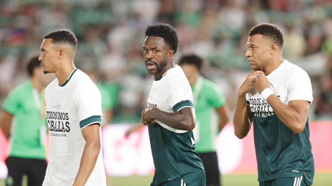 PP no Congresso comentou o gesto de Vinicius, Mbappé e Konaté no jogo contra o Elche, onde os três não apoiaram a camis…