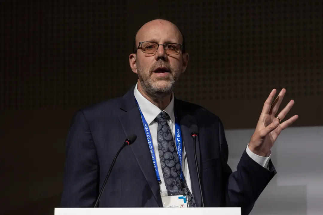 Michael Kremer, ganhador do Nobel, vai ser economista chefe do Grupo Banco Mundial a partir de 1º de outubro. O nome de…