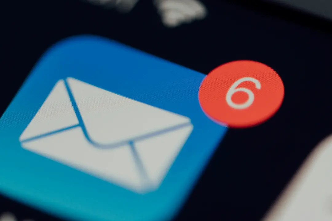 Ferramentas de IA podem ajudar a estruturar respostas para e-mails complexos ou técnicos em ambientes corporativos. Usa…