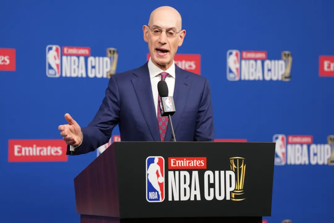 Adam Silver sinalizou que a permanência dos Trail Blazers em Portland depende de acordo de Tom Dundon com autoridades l…