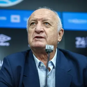 Felipão volta a ser técnico no Grêmio, mas só atuará em um jogo. A volta é um movimento pontual, que demonstra como o f…