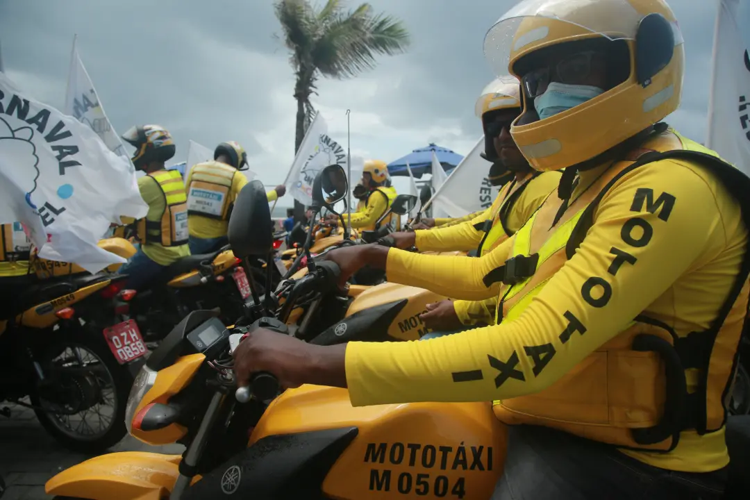 Medida provisória que dispensava autorização de trânsito para mototaxistas perdeu validade sem ser votada no Congresso.…