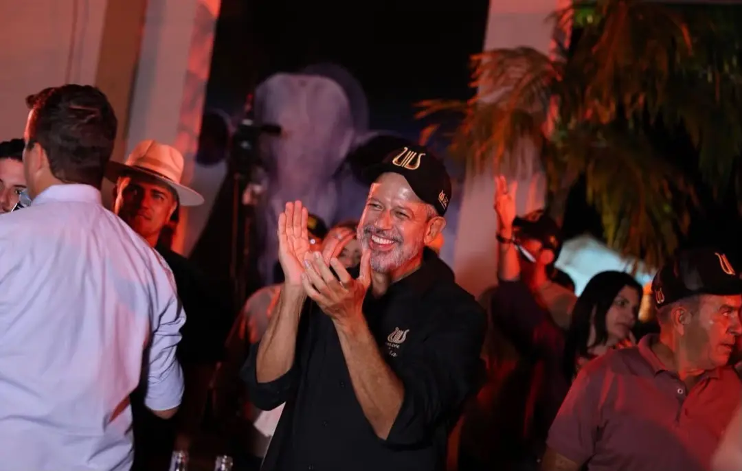 Arthur Lira participou do 5o Leilão Touros Lira em São Sebastião, Al, enquanto está na campanha ao Senado. Ver essa pre…