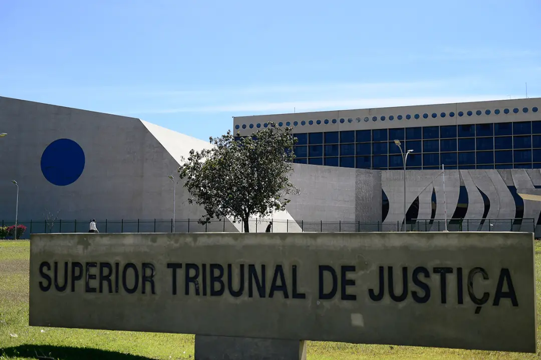 STJ retoma julgamento de cinco conselheiros do TCE-RJ por corrupção e lavagem de dinheiro. Processo desdobramento da Op…