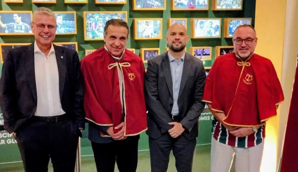 Fluminense vai receber imagem de São João Paulo II, abençoada pelo Papa Leão XIV no Vaticano. Isso junta o fervor da fé…