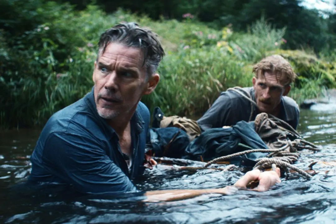 Ethan Hawke traz Charles Bronson em uma história de sobrevivência com condenados e ouro. O filme tenta homenagear filme…