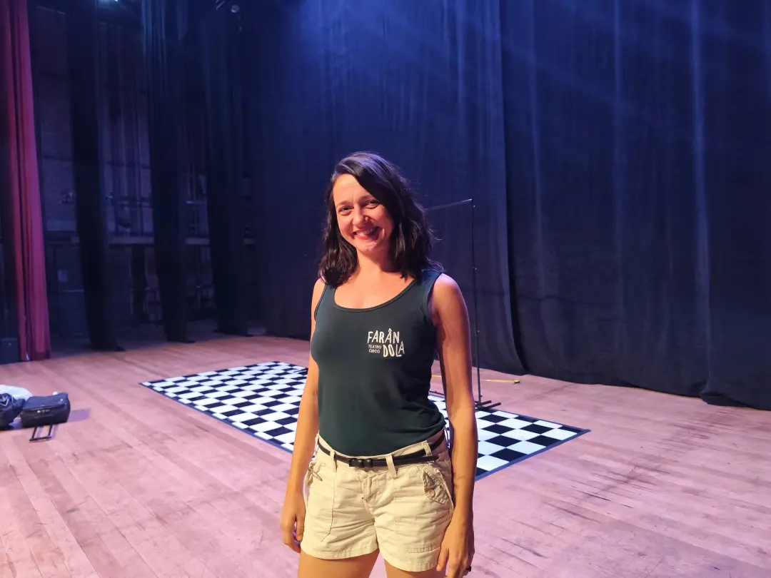 Fernanda Pimenta segue forte no teatro, apresentando Malagueta na Labuta e planejando nova peça Gervásio em Goiânia. É …