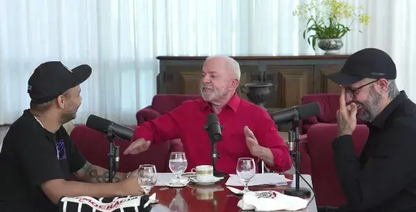 Lula defende Moraes após sessão do STF e alega que Flávio Bolsonaro tem raiva dele. A defesa se baseia na atuação do mi…