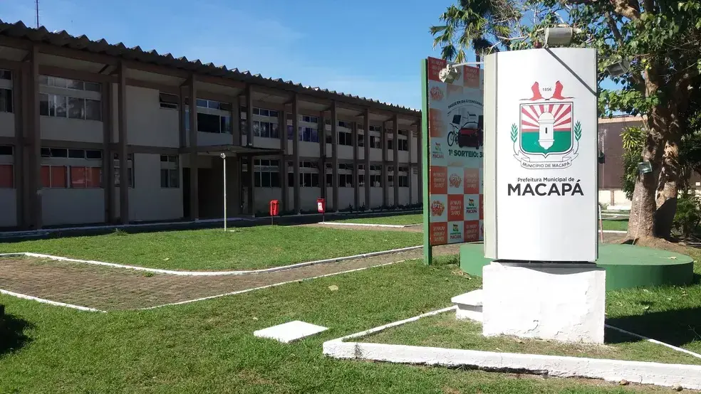 Doze pessoas ligadas a facções foram empregadas pela Prefeitura de Macapá entre 2021 e 2026. Isso aponta infiltração do…