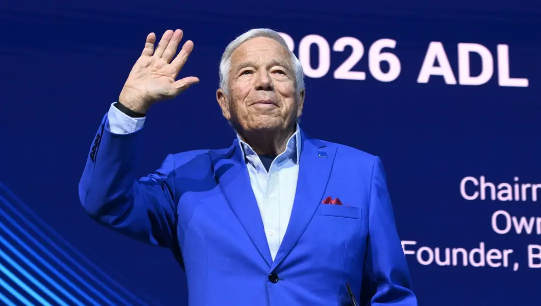 Robert Kraft, dono do Patriots, é um dos proprietários mais ricos da NFL. Ele construiu essa fortuna no ramo de negócio…
