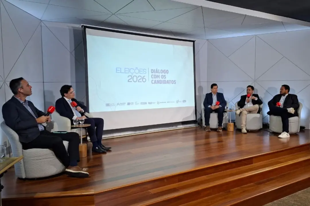 João Campos faltou à sabatina do Grupo Asa Branca na manhã de quarta. A ausência foi justificada por compromissos de ca…