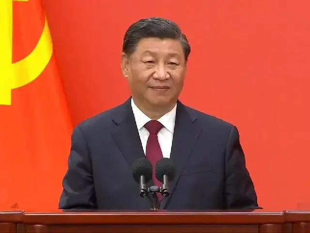 Chengdu, na China, polícia prendeu 11 cristãos idosos durante reunião de leitura em casa de chá. É preocupante ver pess…