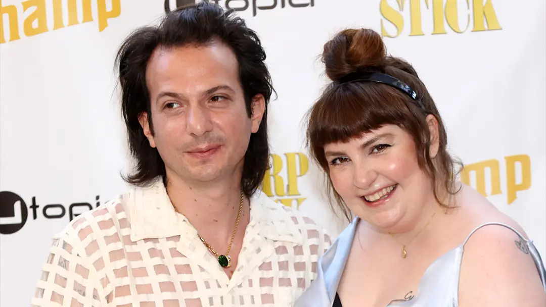 Lena Dunham é mãe, e a atriz anunciou isso com um texto na Vogue. Ver a concretização desse desejo traz um peso bonito,…