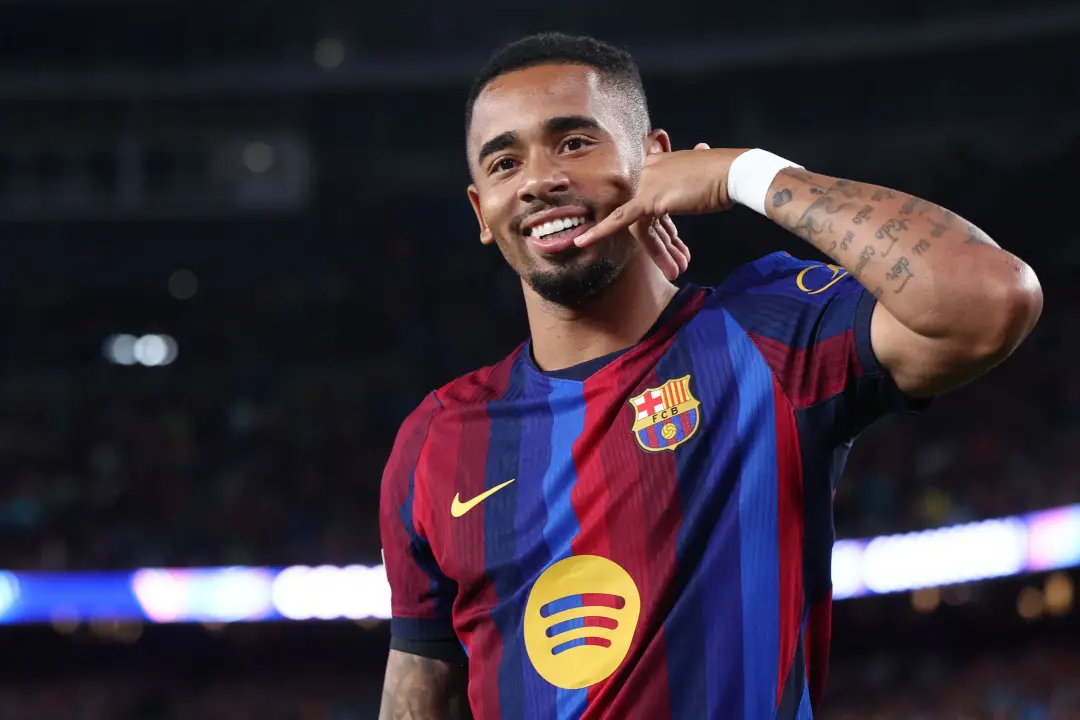Gabriel Jesus ganhou 1,2 milhão de novos seguidores em 15 dias após chegar no Barcelona. Essa alta mostra o alcance do …