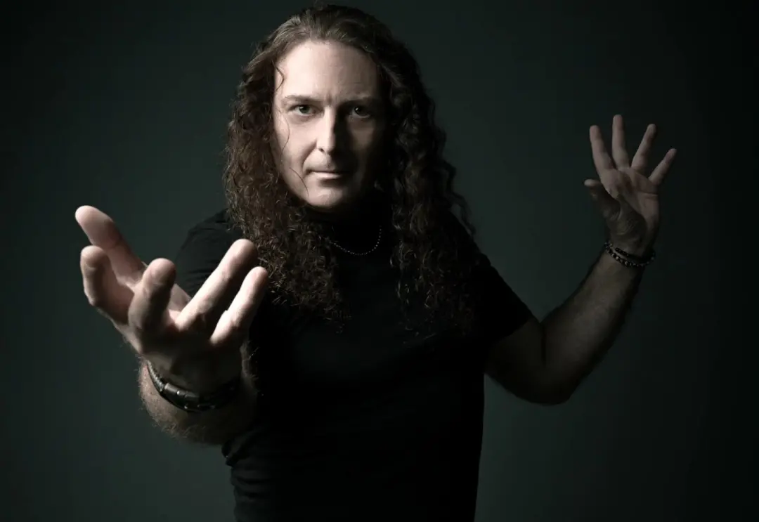 Fabio Lione traz sucessos de Rhapsody e Angra para Goiânia dia 21 de outubro, com ingressos entre 60 e 120 reais. Ver t…