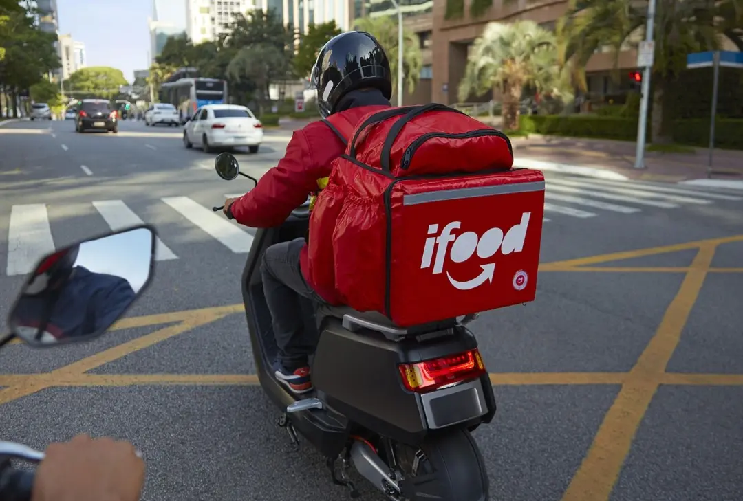Envios iFood lançou serviço para pedidos fora do app, usando a rede de 600 mil entregadores em São Paulo. Essa integraç…