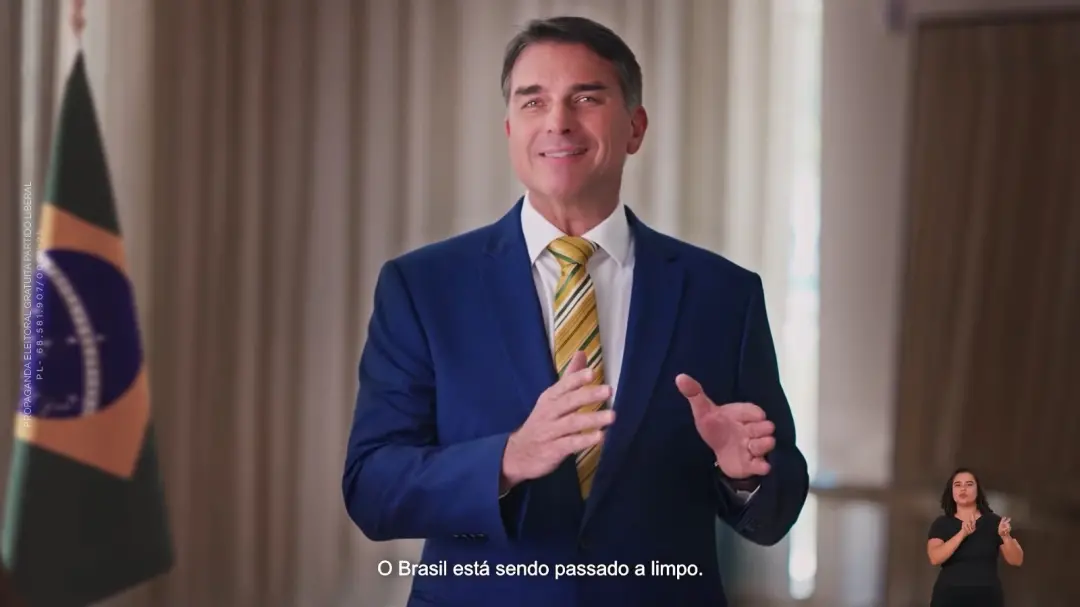 Flávio Bolsonaro evitou ataques a Fachin e Gilmar Mendes enquanto busca novas pontes no STF, apesar da crise com Alexan…
