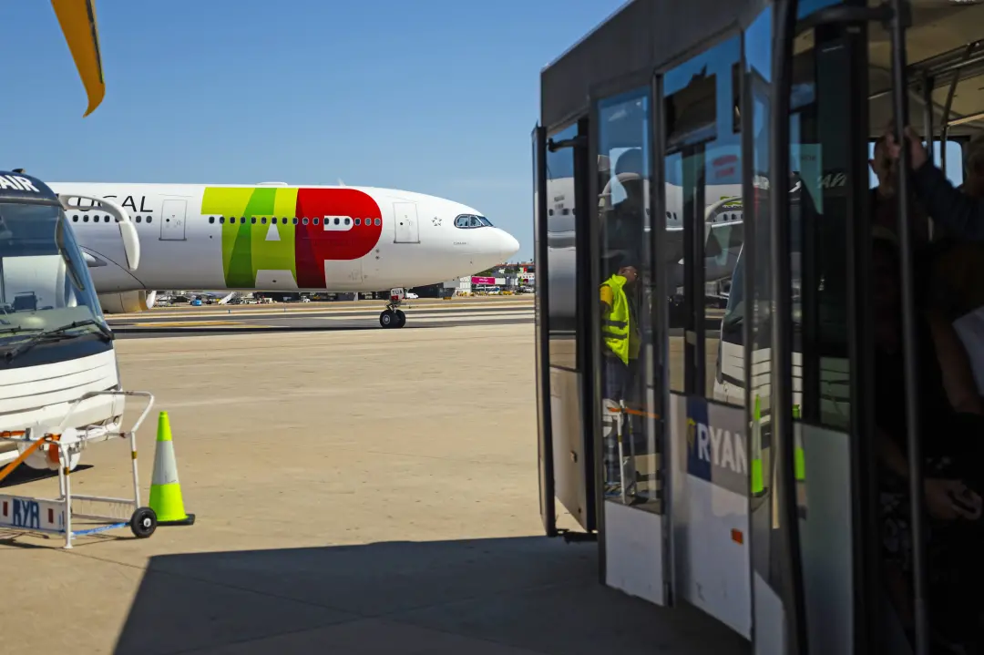 Air France-KLM propõe dar ações do grupo em troca de participar da TAP Portugal, buscando vantagem contra a Lufthansa. …