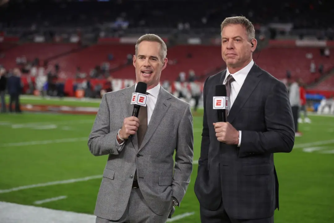 Joe Buck assinou uma extensão de contrato de seis anos com a ESPN, valendo cerca de 108 milhões de dólares. Aumentar o …
