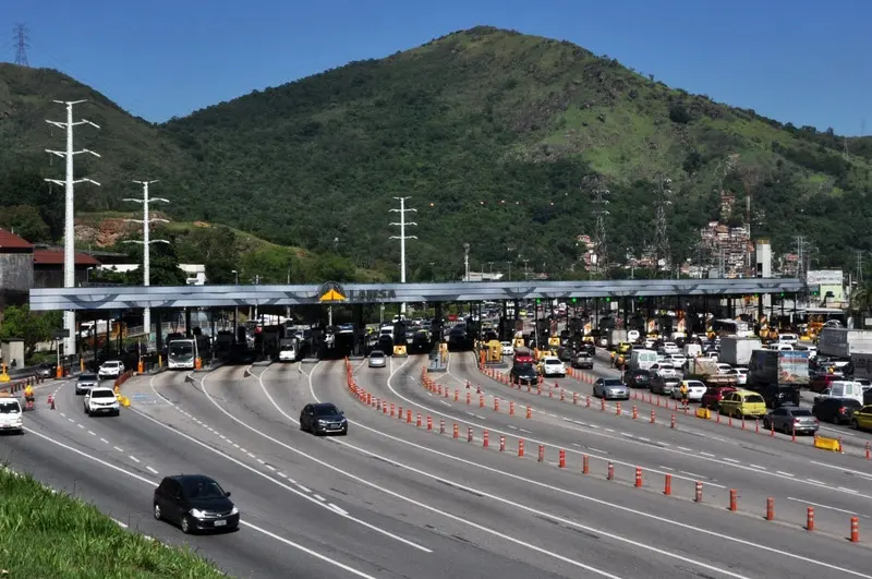 Linha Amarela terá bloqueios e alteracoes até domingo para manutenção, incluindo limpeza e renovacao de placas em ponto…