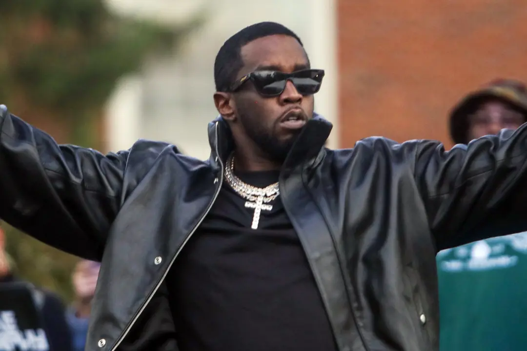Sean Combs teve os advogados dispensados por conta de seis meses de taxas não pagas. Ele disse que nao deixaria so sere…