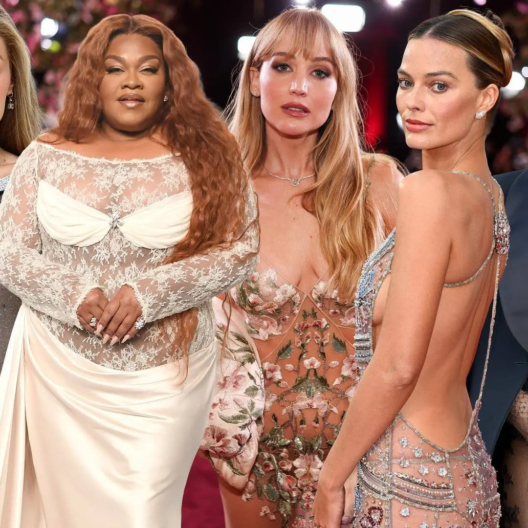 Margot Robbie e Jennifer Lawrence apareceram com vestidos reveladores no tapete vermelho. Acho que a moda de ousar no v…