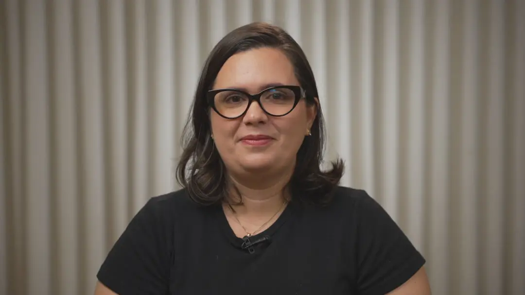 Professora Camila defende redução do trabalho 6x1 e reajuste de 100% do salário mínimo em Pernambuco. A ideia de mais t…