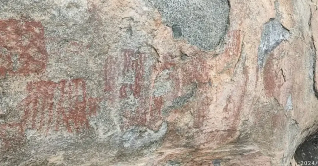 Pedra Pintada, em Roraima, guarda pinturas rupestres a mais de 10 metros do chão. A ideia de andaimes improvisados faz …
