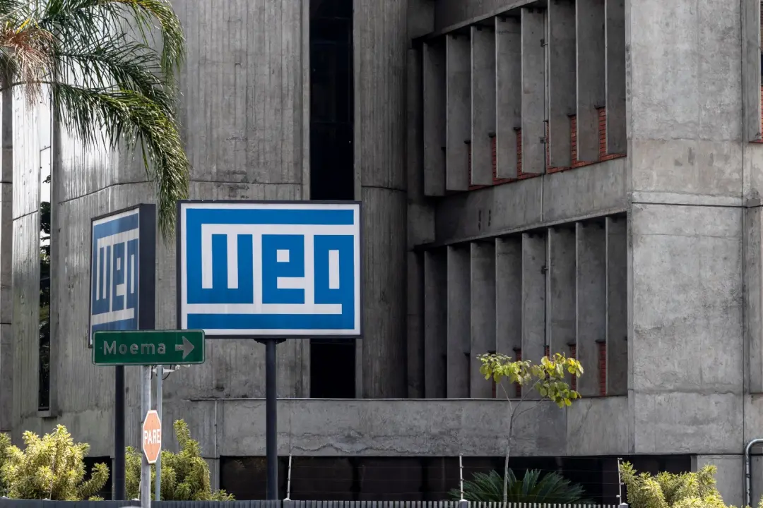 R$ 170 a R$ 230 milhões de ganho para a WEG no terceiro trimestre de 2026 é o que o JPMorgan avalia com o reembolso de …